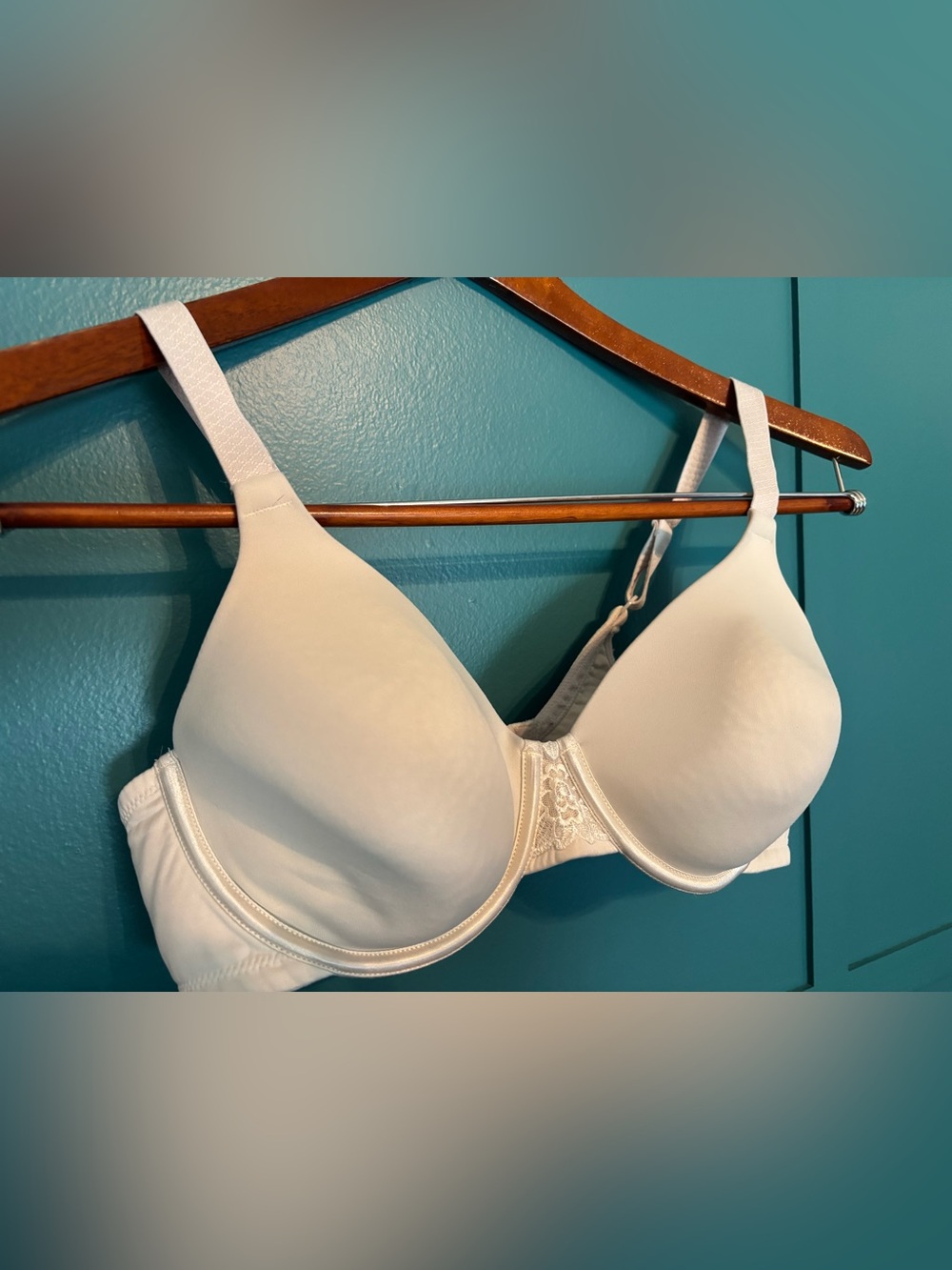 Vanity Fair Illumination Ivory Full Figure Underwire T-Shirt Bra Size 38C - Picture 2 of 6
